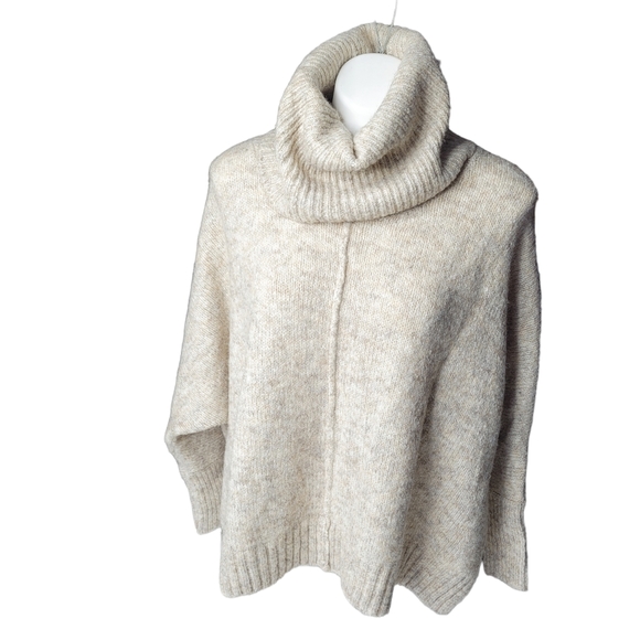 Kaisley Chunky Cowl Dolman Sweater Small